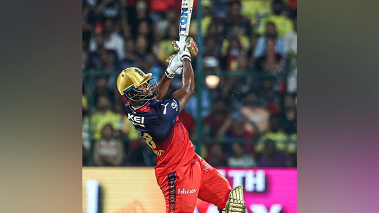 ரோமாரியோ ஷெப்பர்ட் 2ஆவது அதிவேகமான ஐபிஎல் அரைசதம்; கேஎல் ராகுல், கம்மின்ஸ் சாதனை சமன்!