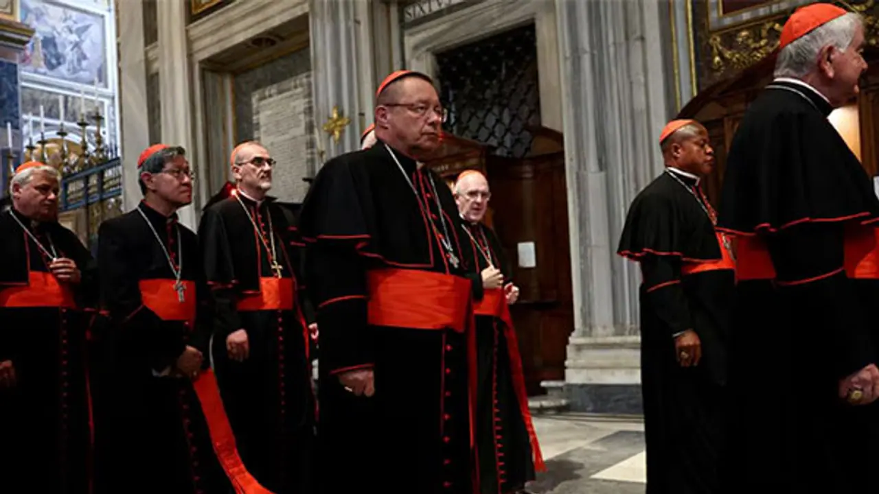 Vatican City: పోప్ ఎన్నికకు ముందు వాటికన్‌లో సెల్‌ఫోన్ సిగ్నల్స్ బంద్