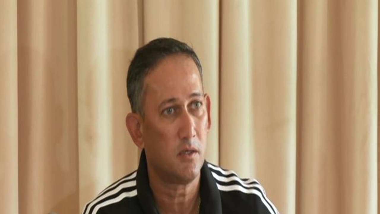 ബുമ്രയെയും രാഹുലിനെയും എന്തുകൊണ്ട് ക്യാപ്റ്റനാക്കിയില്ല, മറുപടി നല്കി അജിത് അഗാര്ക്കര് ബുമ്രയെയും രാഹുലിനെയും എന്തുകൊണ്ട് ക്യാപ്റ്റനാക്കിയില്ല, മറുപടി നല്കി അജിത് അഗാര്ക്കര്