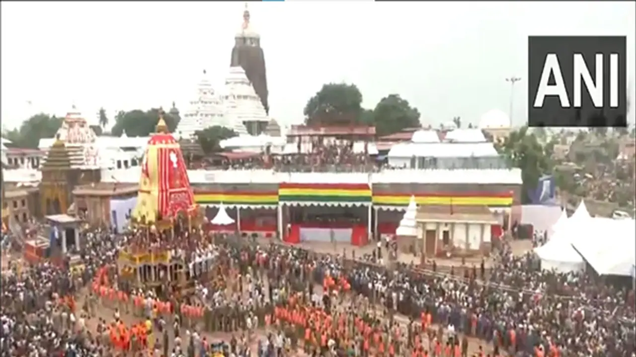 Devotees continue to gather in big numbers to witness Rath Yatra (Photo: ANI) 