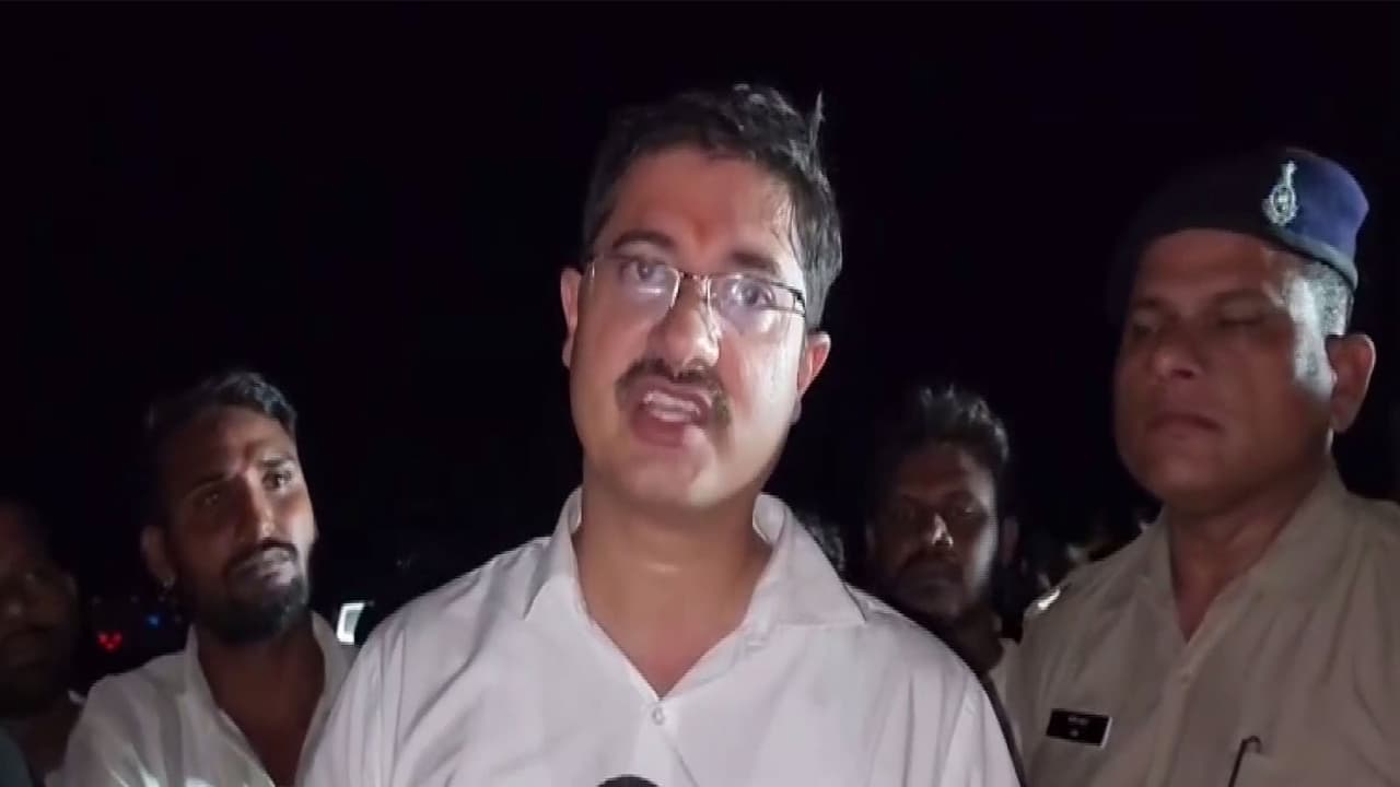 Khandwa Collector Rishav Gupta