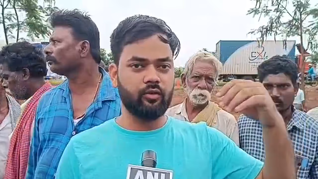 Jayant Kushwaha, eyewitness to Kurnool bus fire (Photo/ANI)