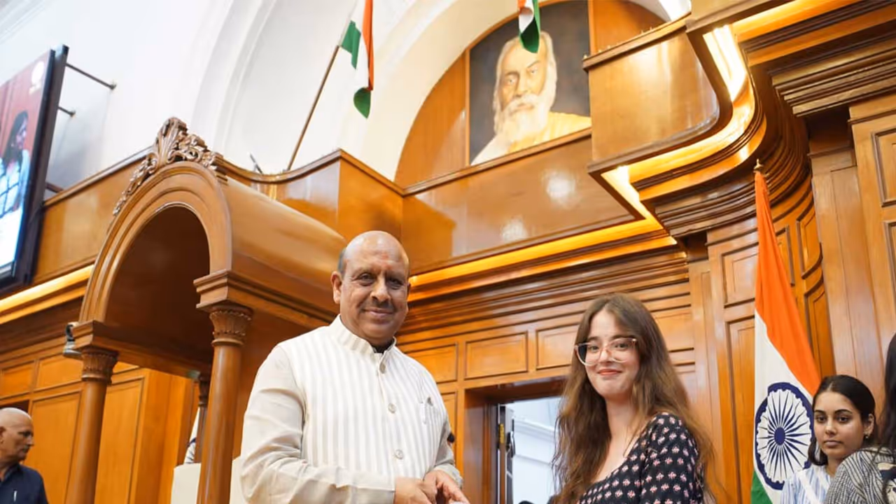 Delhi Legislative Assembly Speaker Vijender Gupta interacts with students from Delhi University colleges (Photo/Release) Delhi Legislative Assembly Speaker Vijender Gupta interacts with students from Delhi University colleges (Photo/Release)