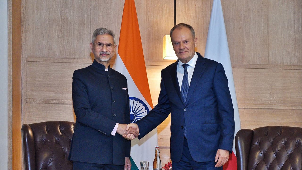 Polish Prime Minister Donald Tusk meets External Affairs Minister S Jaishankar (Photo/X/@DrSJaishankar) Polish Prime Minister Donald Tusk meets External Affairs Minister S Jaishankar (Photo/X/@DrSJaishankar)