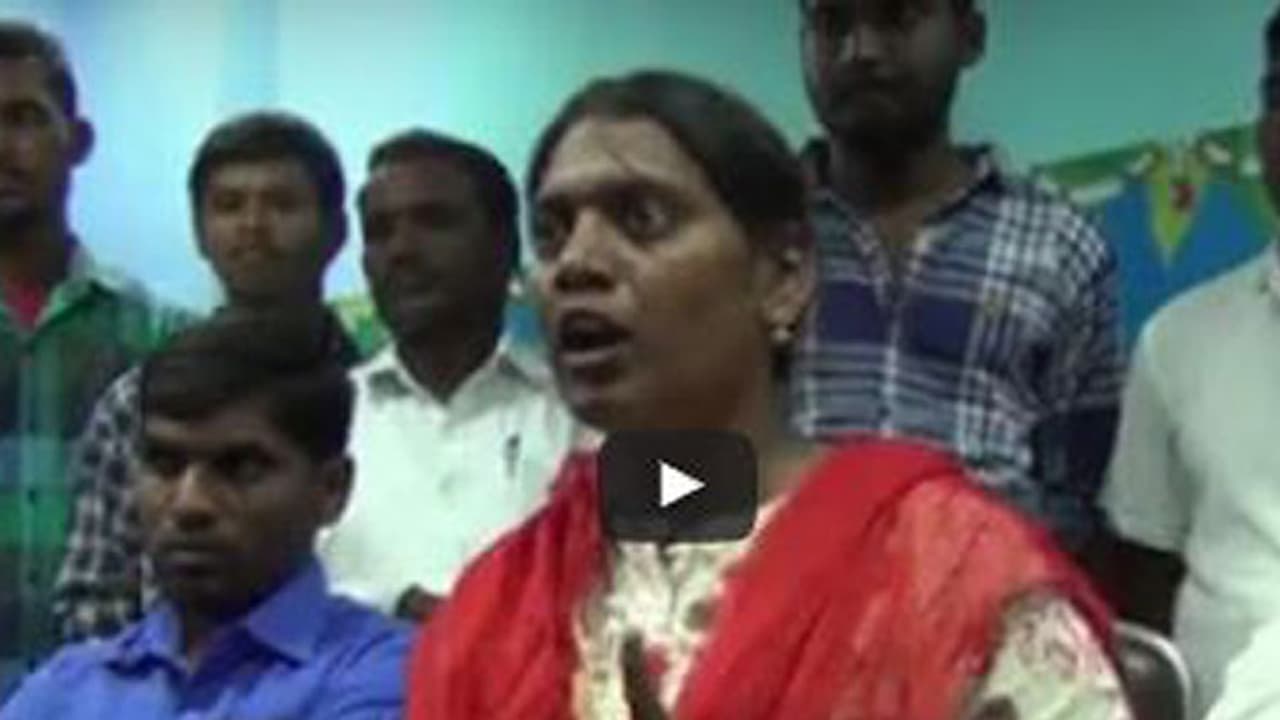 కష్టాల్లో ఉన్న వాళ్లకు ఉస్మానియా అండగా ఉంటుంది (వీడియో) కష్టాల్లో ఉన్న వాళ్లకు ఉస్మానియా అండగా ఉంటుంది (వీడియో)