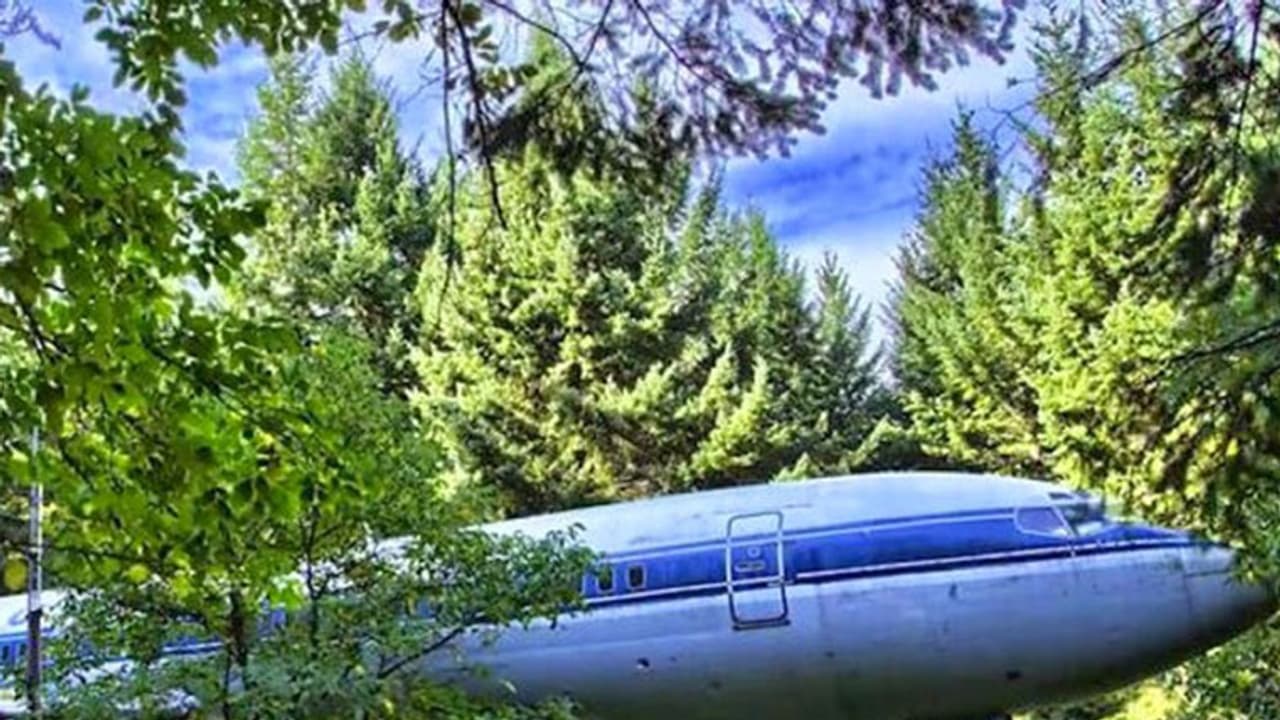 വിമാനം വീടാക്കിയ മനുഷ്യന്... വിമാനം വീടാക്കിയ മനുഷ്യന്...