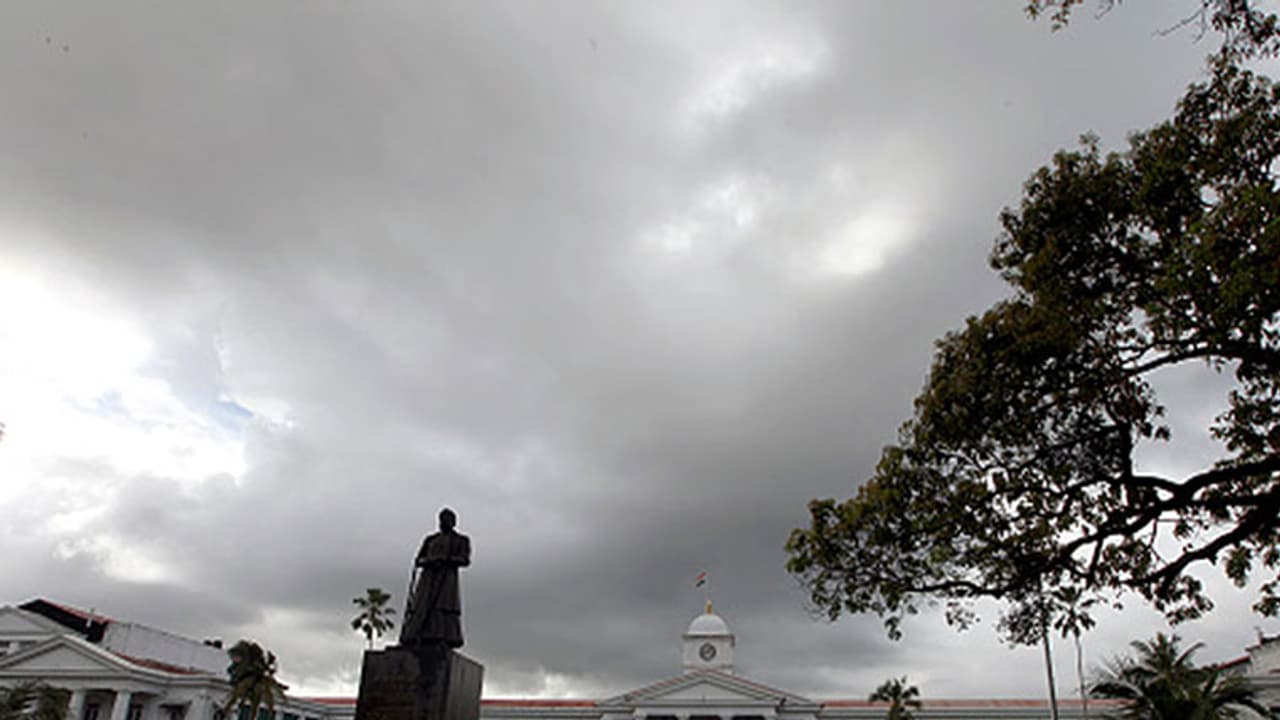 അടിമുടി നവീകരണത്തിന് തയ്യാറായി സെക്രട്ടേറിയറ്റ് അടിമുടി നവീകരണത്തിന് തയ്യാറായി സെക്രട്ടേറിയറ്റ്