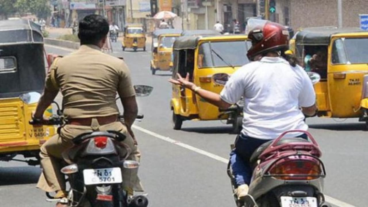 ಟ್ರಾಫಿಕ್ ರೂಲ್ಸ್ ಶಾಕ್; ಪೊಲೀಸರು ನಿಯಮ ಉಲ್ಲಂಘಿಸಿದ್ರೆ ಡಬಲ್ ಫೈನ್!