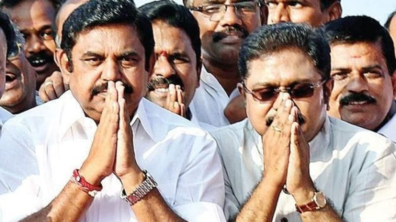 டிடிவியா? எடப்பாடியா? ஜெயிக்கப்போவது யார்? அனல் பறக்கும் வாதம்... டிடிவியா? எடப்பாடியா? ஜெயிக்கப்போவது யார்? அனல் பறக்கும் வாதம்...