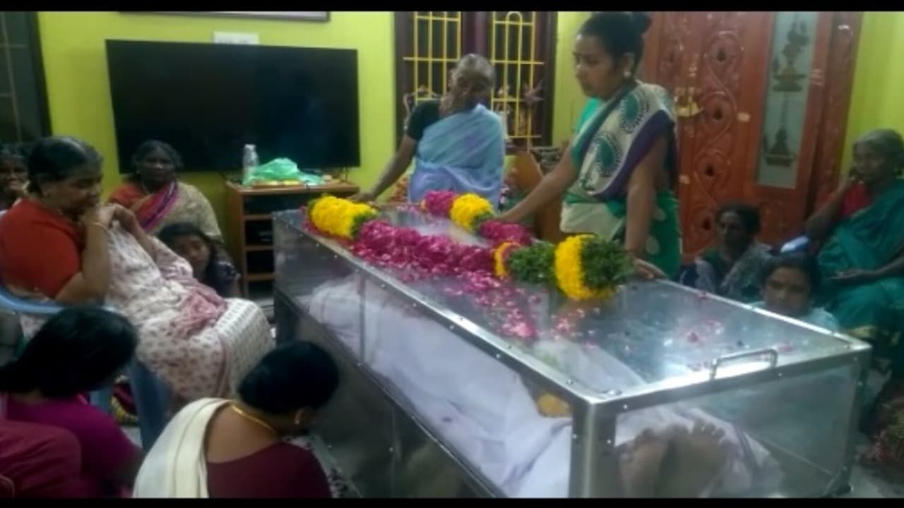 திருப்பரங்குன்றம் தொகுதி அதிமுக எம்எல்ஏ ஏ.கே.போஸ் காலமானார் !! மாரடைப்பால் உயிர் பிரிந்தது !! திருப்பரங்குன்றம் தொகுதி அதிமுக எம்எல்ஏ ஏ.கே.போஸ் காலமானார் !! மாரடைப்பால் உயிர் பிரிந்தது !!