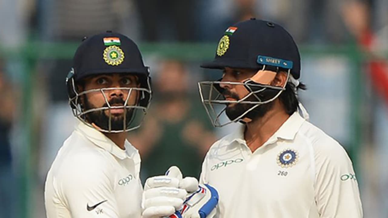 ಮೊದಲ ದಿನವೇ ಬೃಹತ್ ಮೊತ್ತ ಕಲೆಹಾಕಿದ ಟೀಂ ಇಂಡಿಯಾ ಮೊದಲ ದಿನವೇ ಬೃಹತ್ ಮೊತ್ತ ಕಲೆಹಾಕಿದ ಟೀಂ ಇಂಡಿಯಾ