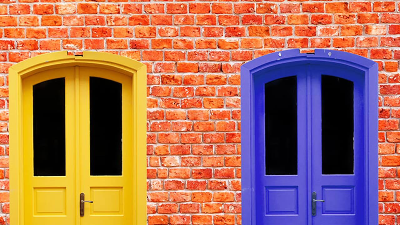 বাস্তু মেনে তৈরি করুন নতুন বাড়ি, জেনে নিন মূল দরজা কেমন হওয়া উচিত