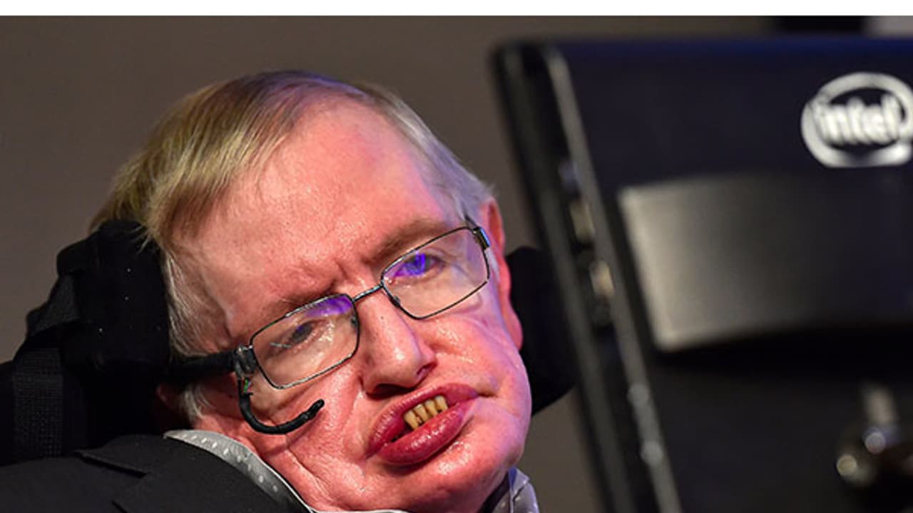 Legendary physicist Stephen Hawking dies at the age of 76 Legendary physicist Stephen Hawking dies at the age of 76
