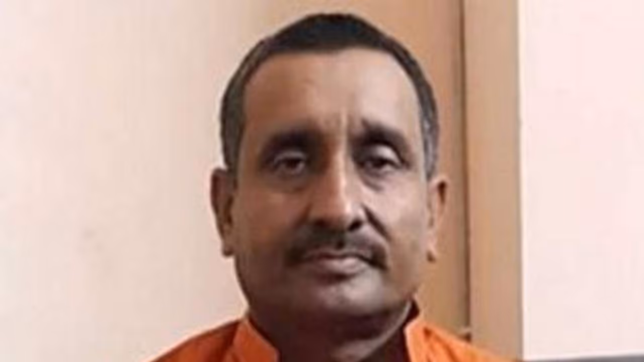 ഉന്നാവ്: പെണ്‍കുട്ടിയുടെ പിതാവിന്‍റെ മരണത്തില്‍ സെംഗാറിനെതിരെ കൊലപാതകക്കുറ്റം ചുമത്തി