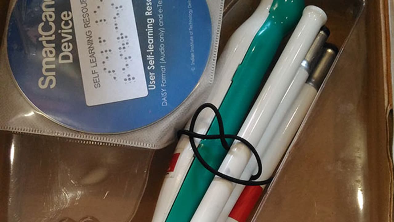 കാഴ്ചയില്ലാത്ത വനിതകളെ ഇനി സ്മാർട്ട് കെയ്ൻ വഴികാട്ടും കാഴ്ചയില്ലാത്ത വനിതകളെ ഇനി സ്മാർട്ട് കെയ്ൻ വഴികാട്ടും