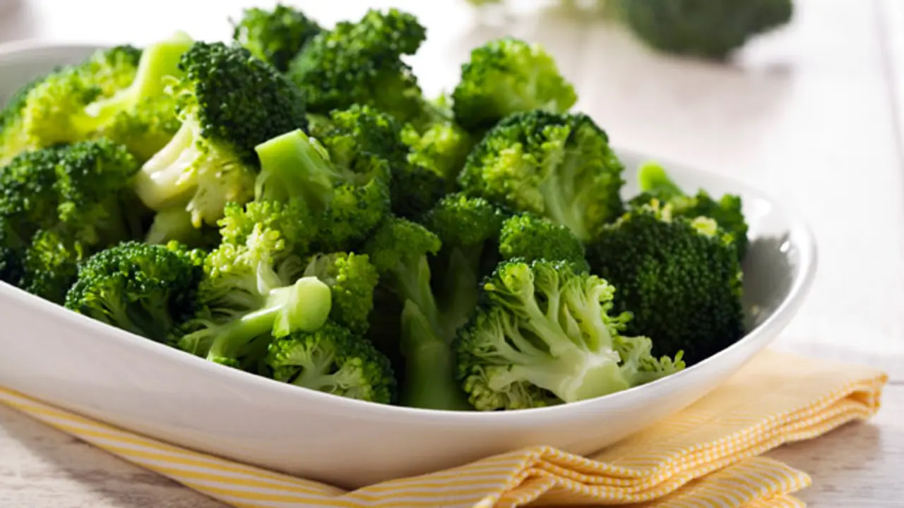 ബ്രോക്കോളി കഴിക്കൂ, ഗുണങ്ങൾ പലതാണ് ബ്രോക്കോളി കഴിക്കൂ, ഗുണങ്ങൾ പലതാണ്