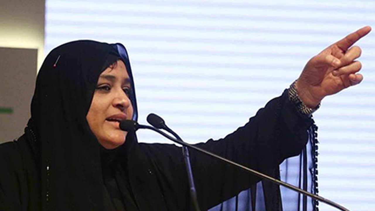 హీరా గోల్డ్ సీఈఓ నౌహీరా కస్టడీలోకి తీసుకొన్న ఈడీ హీరా గోల్డ్ సీఈఓ నౌహీరా కస్టడీలోకి తీసుకొన్న ఈడీ