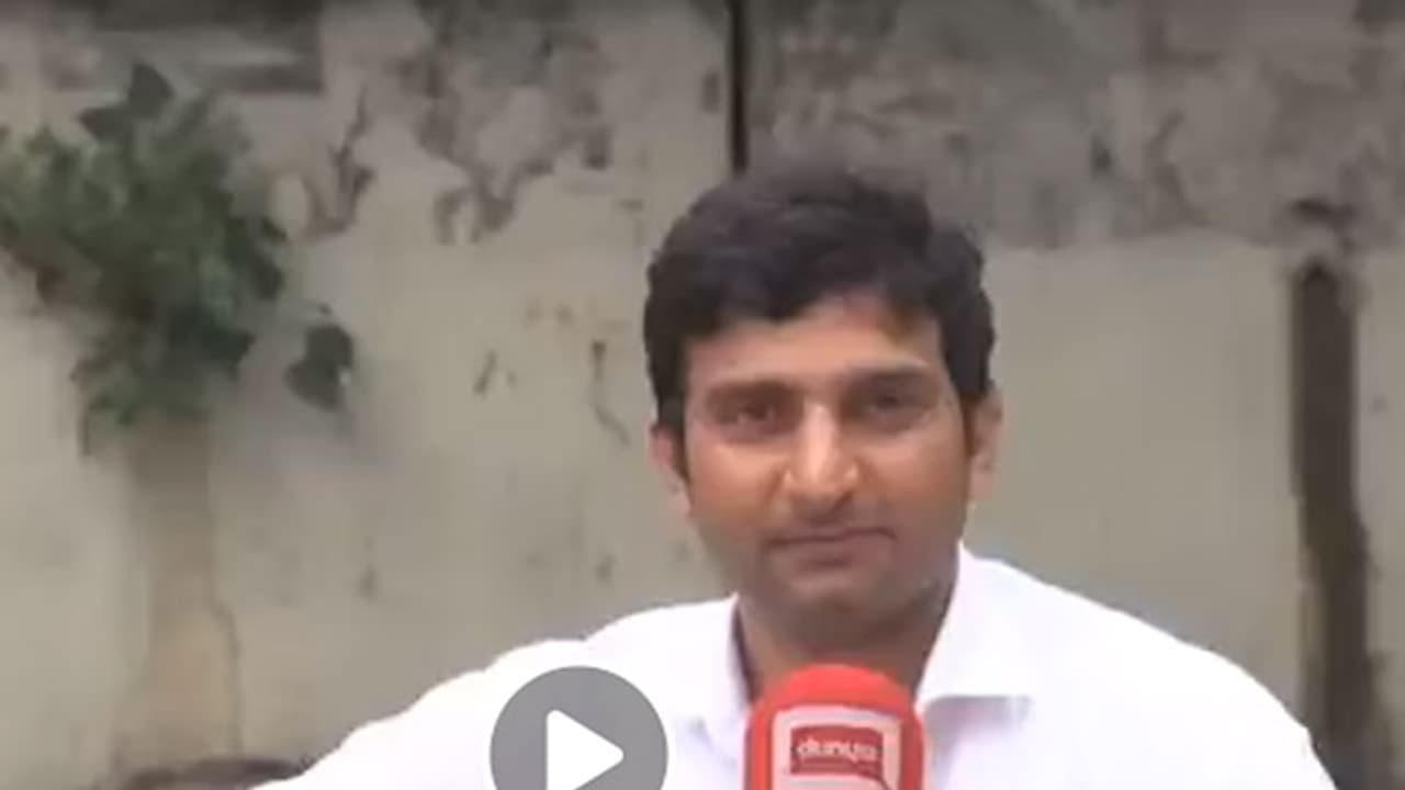 ഇങ്ങനെയും മഴക്കെടുതി റിപ്പോര്ട്ട് ചെയ്യാം; ലാഹോര് റിപ്പോര്ട്ടറുടെ വീഡിയോ വൈറല് ഇങ്ങനെയും മഴക്കെടുതി റിപ്പോര്ട്ട് ചെയ്യാം; ലാഹോര് റിപ്പോര്ട്ടറുടെ വീഡിയോ വൈറല്