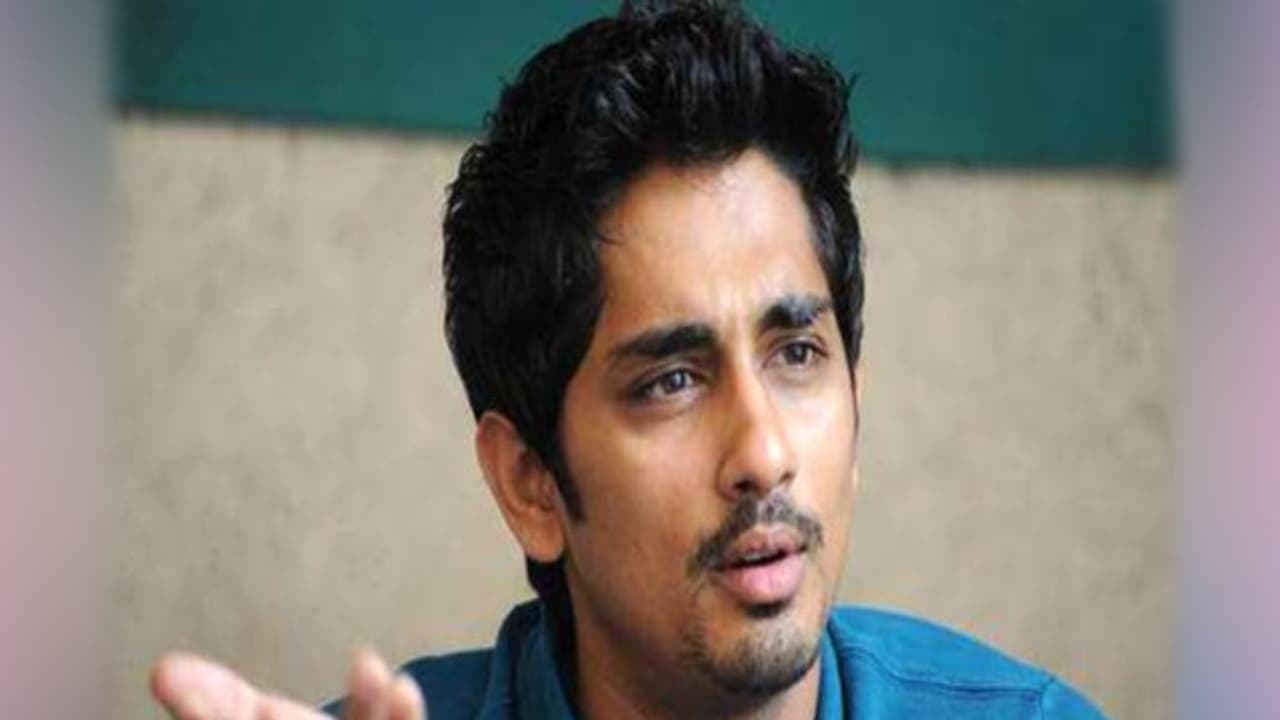 செம்பு பற்றி பேசுவதற்கு இதுவா நேரம்? கொலை பற்றி பேசுங்கள் சத்குரு...! நடிகர் சித்தார்த்த கண்டனம் செம்பு பற்றி பேசுவதற்கு இதுவா நேரம்? கொலை பற்றி பேசுங்கள் சத்குரு...! நடிகர் சித்தார்த்த கண்டனம்