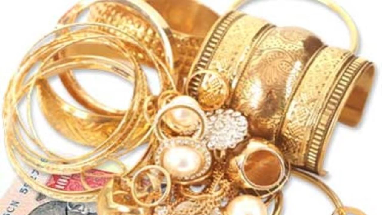 திருவிழாவின்போது திருடுபோன 44 சவரன் நகைகள் மீட்பு – சபாஷ் காவல்துறை… திருவிழாவின்போது திருடுபோன 44 சவரன் நகைகள் மீட்பு – சபாஷ் காவல்துறை…