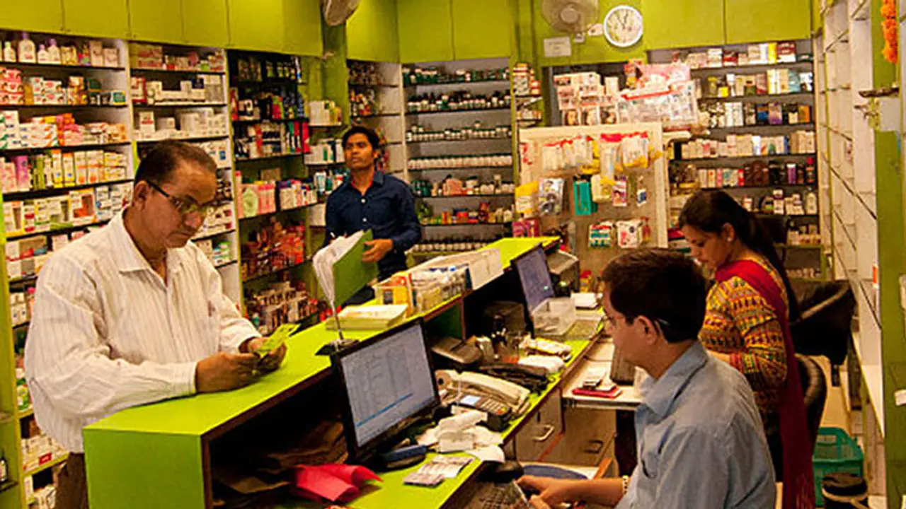 പകൽകൊള്ള വേണ്ട, 128 മരുന്നുകളുടെ വില പുതുക്കി പകൽകൊള്ള വേണ്ട, 128 മരുന്നുകളുടെ വില പുതുക്കി