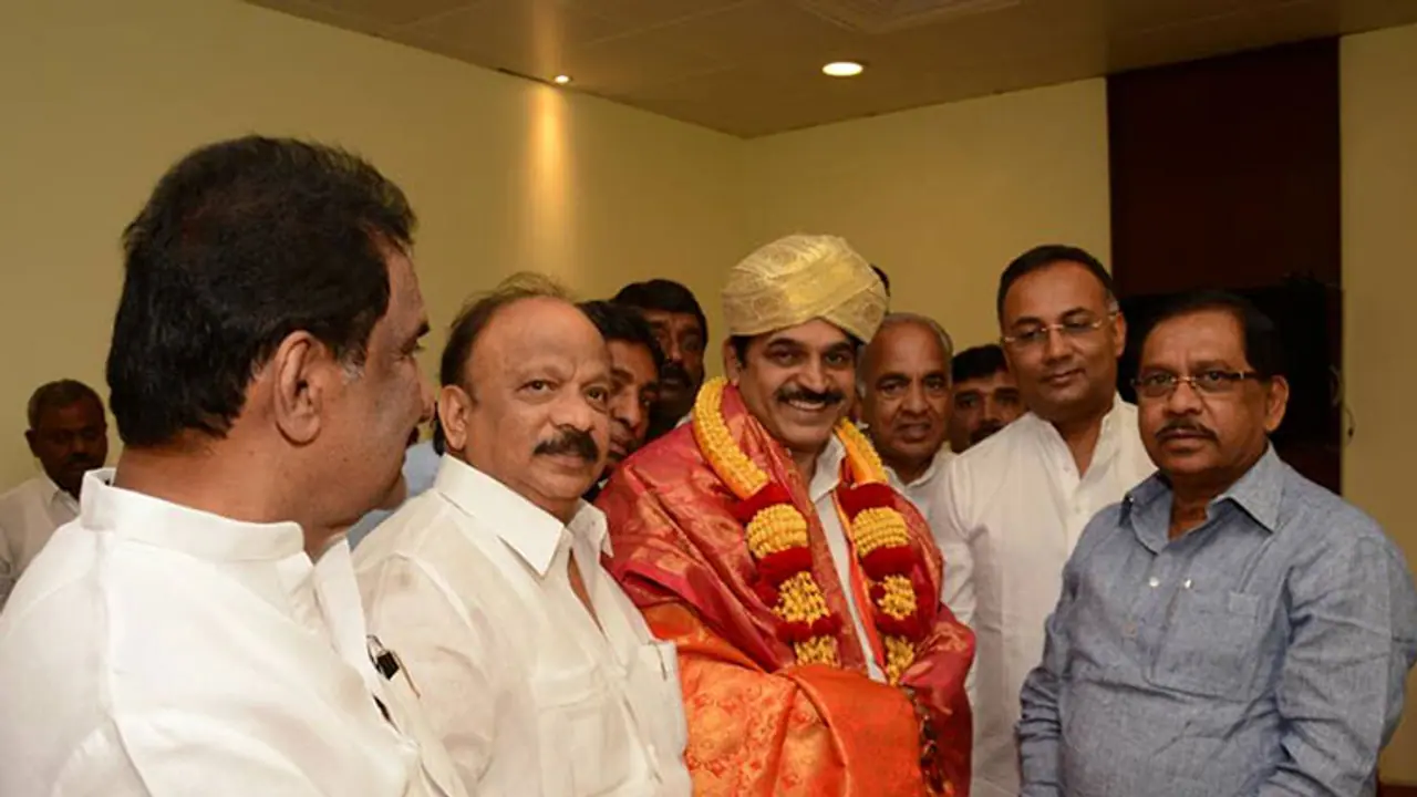 Will the new AICC state In charge wash off the BJP wave in Karnataka? Will the new AICC state In charge wash off the BJP wave in Karnataka?