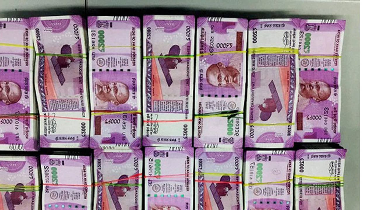 Diamond dealer makes Rs 20 crore transaction using driver’s account Diamond dealer makes Rs 20 crore transaction using driver’s account