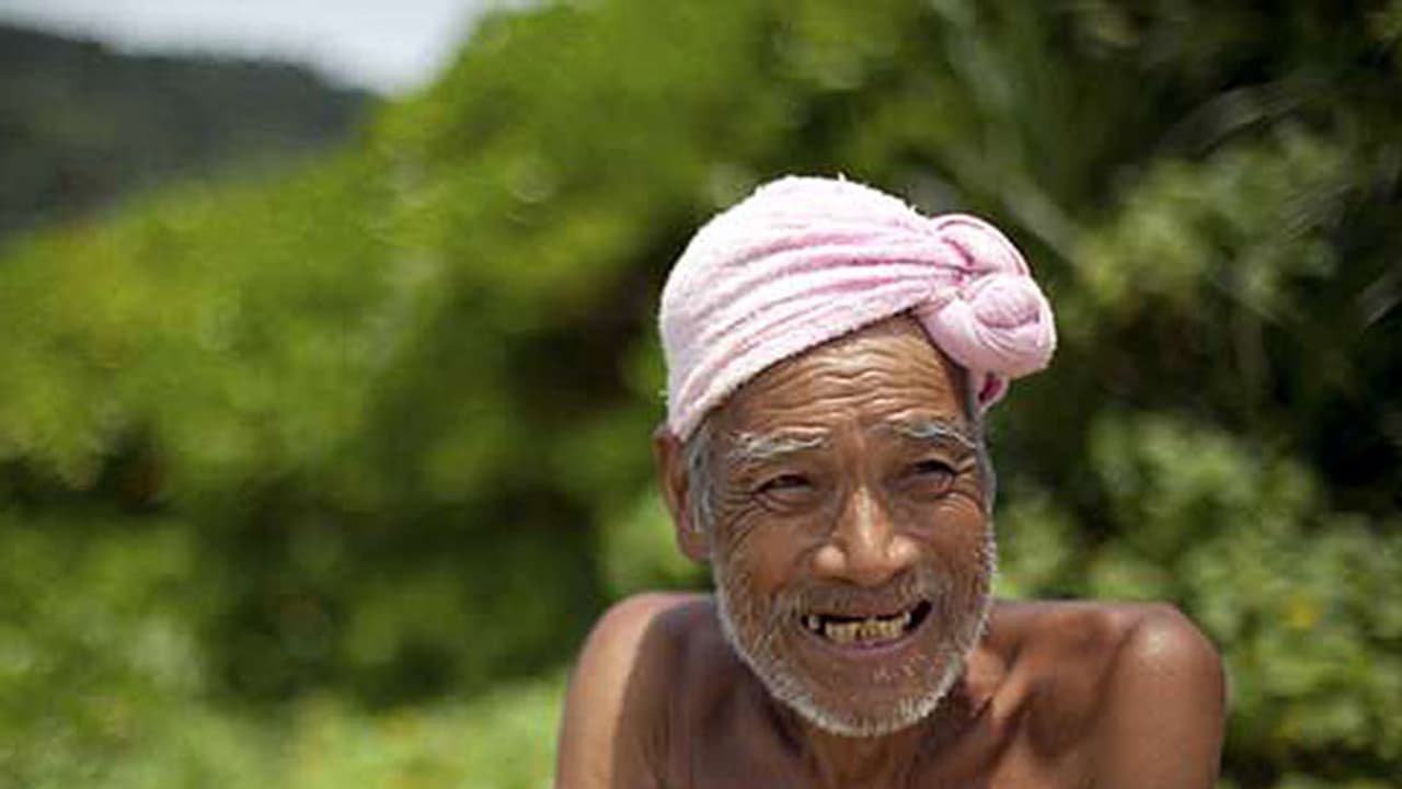 30 വര്ഷം ഒറ്റയ്ക്കൊരു ദ്വീപില്, അതും നഗ്നനായി! 30 വര്ഷം ഒറ്റയ്ക്കൊരു ദ്വീപില്, അതും നഗ്നനായി!