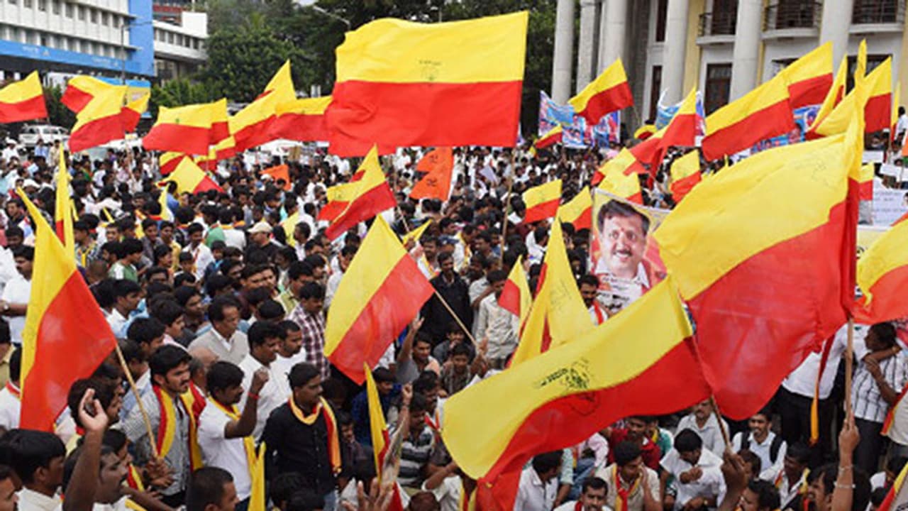 Here is why there's nothing wrong in having separate flag for Karnataka Here is why there's nothing wrong in having separate flag for Karnataka