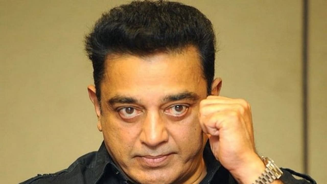 ஆபத்துன்னா நாட்டை விட்டு வெளியேறுவேன்னு கூறும் நாட்டுப்பற்றுடையவர்தான் கமல்...! போட்டுத்தாக்கும் ஆவடி...! ஆபத்துன்னா நாட்டை விட்டு வெளியேறுவேன்னு கூறும் நாட்டுப்பற்றுடையவர்தான் கமல்...! போட்டுத்தாக்கும் ஆவடி...!