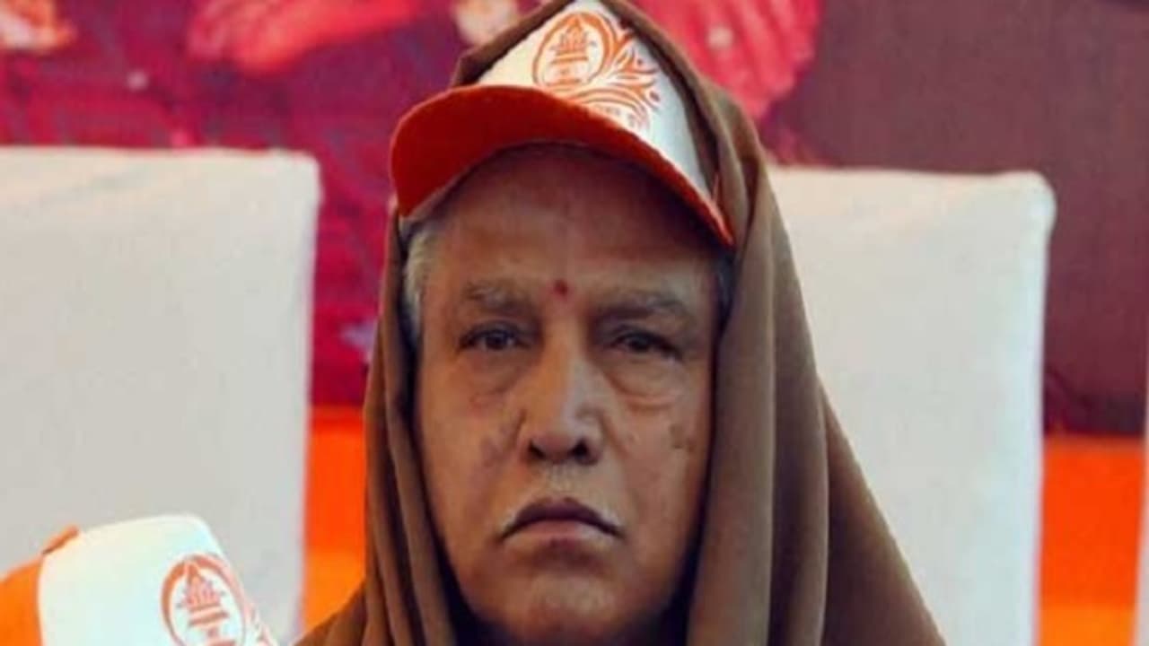 முதல்வர் பதவியை ராஜினாமா செய்ய எடியூரப்பா முடிவு..? நொடிக்கு நொடி அதிரடி அரசியல் மாற்றங்கள் முதல்வர் பதவியை ராஜினாமா செய்ய எடியூரப்பா முடிவு..? நொடிக்கு நொடி அதிரடி அரசியல் மாற்றங்கள்