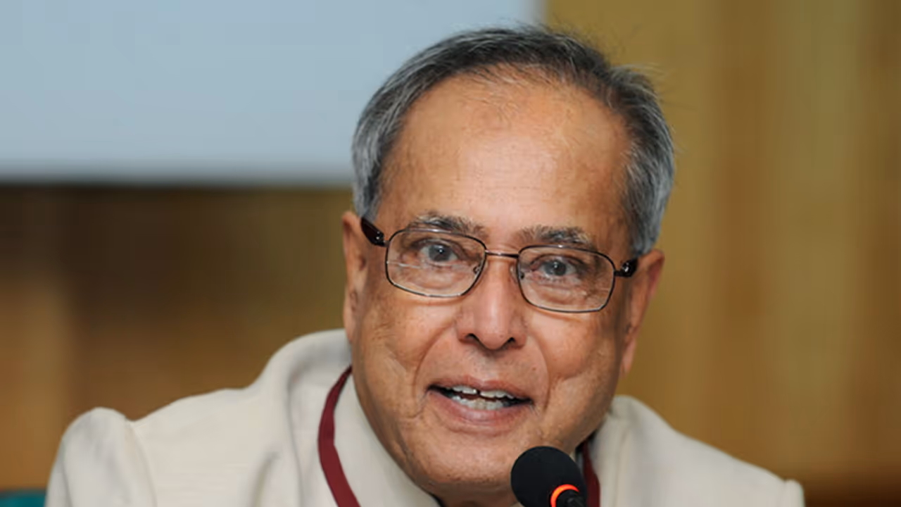 Pranab babu now a Bharat Ratna; Modi govt puts merit over ideology, Congress made to look petty