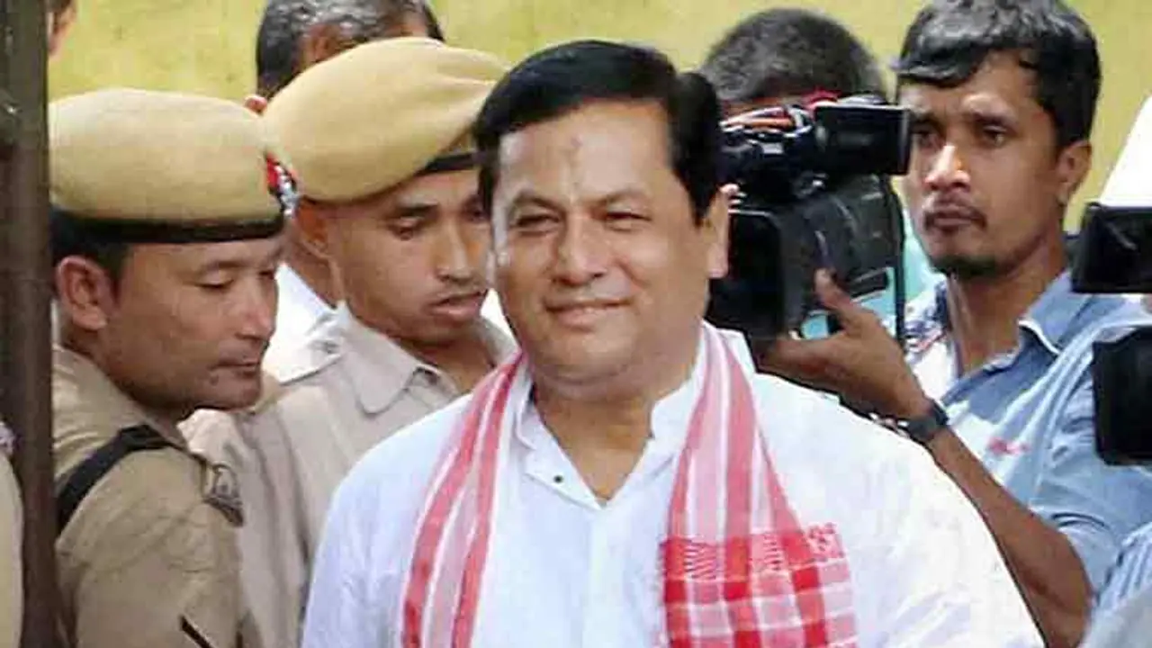 नागरिकता विधेयकः असम में 'तख्तापलट' की उम्मीद देख रही कांग्रेस का सीएम सोनोवाल को ऑफर नागरिकता विधेयकः असम में 'तख्तापलट' की उम्मीद देख रही कांग्रेस का सीएम सोनोवाल को ऑफर