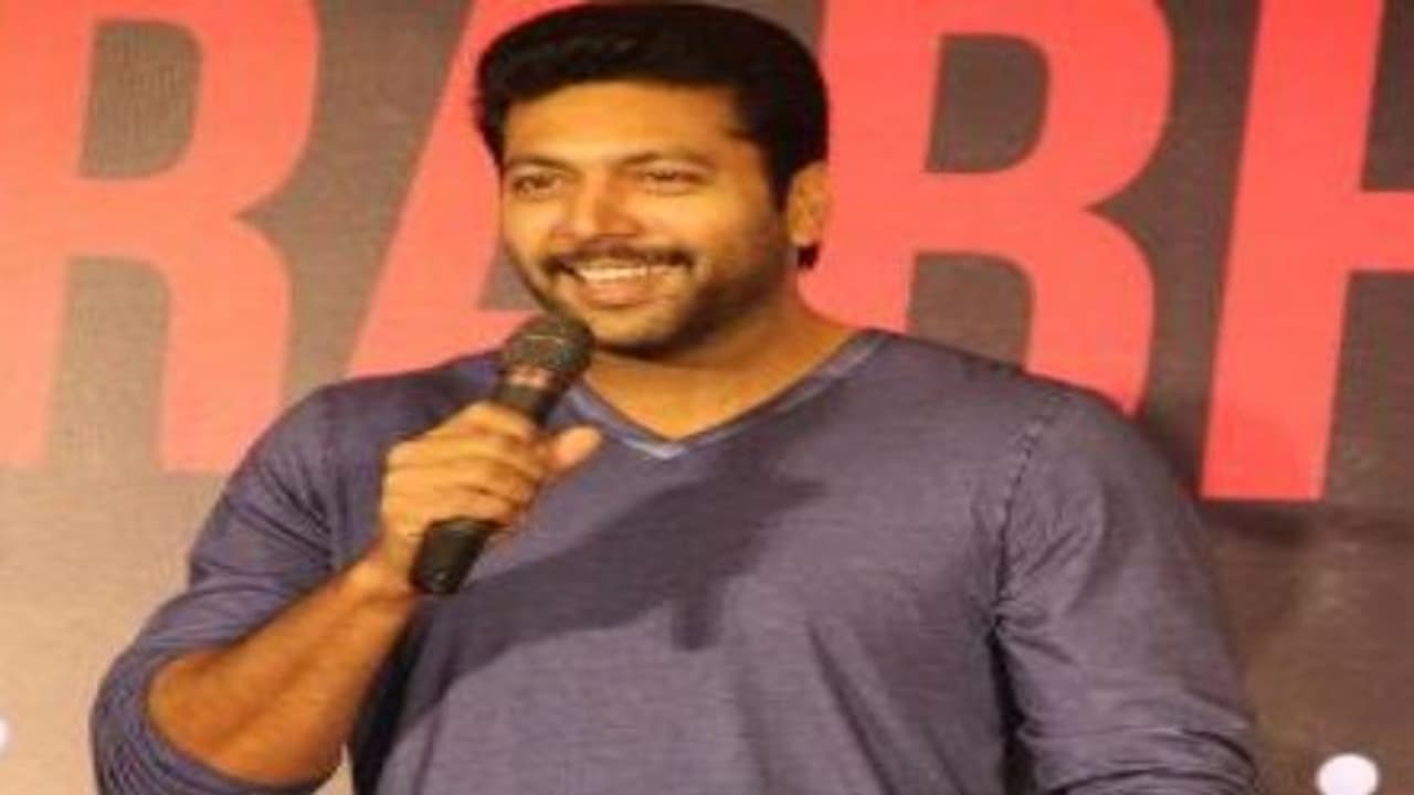 திரையுலக பிரச்சனைக்கு ஒற்றுமையாக குரல் கொடுக்கணும் – விஜய், அஜித்துக்கு அட்வைஸ் செய்த ஜெயம் ரவி…