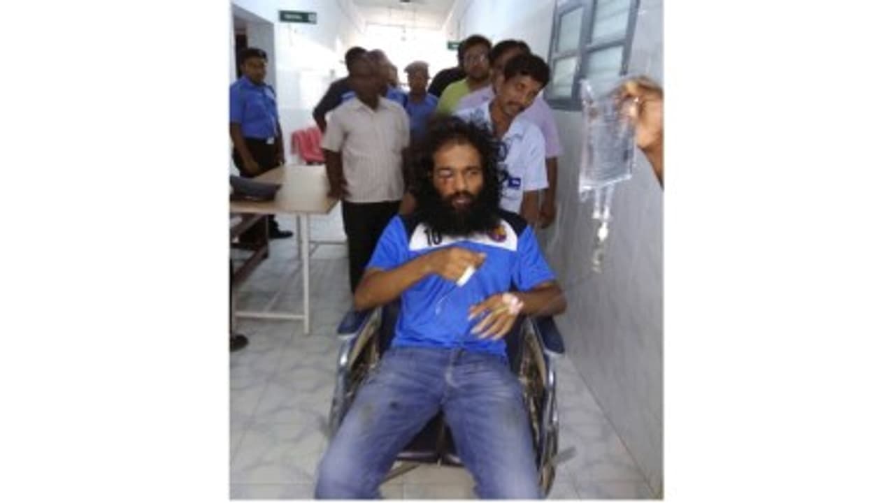 மாட்டுக்கறி விழாவுக்கு ஏற்பாடு செய்த மாணவர் மீது தாக்குதல் – வெடித்தது ஐ.ஐ.டியில் கலவரம்... மாட்டுக்கறி விழாவுக்கு ஏற்பாடு செய்த மாணவர் மீது தாக்குதல் – வெடித்தது ஐ.ஐ.டியில் கலவரம்...