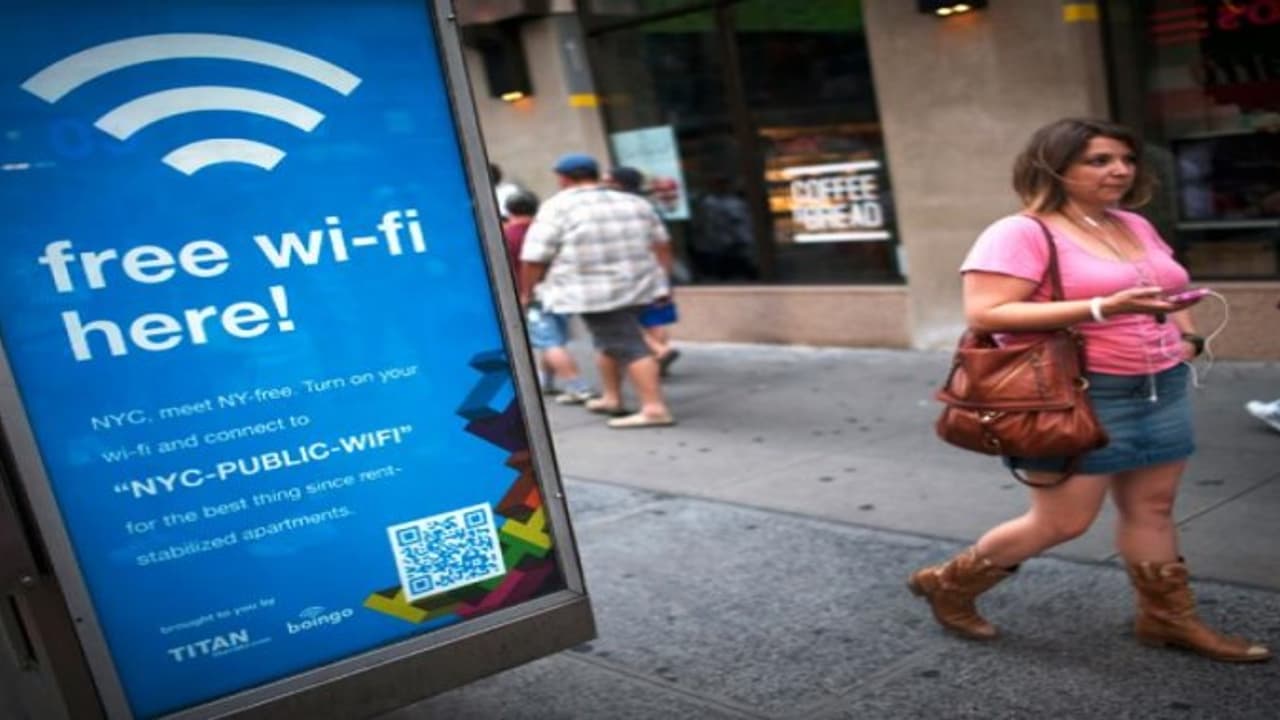 WiFi இணைப்பை விட 100 மடங்கு அதிகமாக இயங்கும் இன்டர்நெட் WiFi இணைப்பை விட 100 மடங்கு அதிகமாக இயங்கும் இன்டர்நெட்