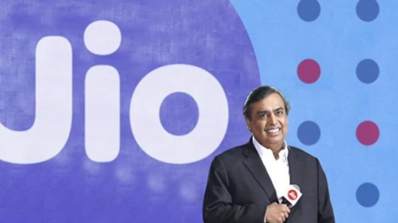 200 % பம்பர் ஆபரை அறிவித்தது ஜியோ..! வாடிக்கையாளர்களுக்கு அடித்தது அதிர்ஷ்டம்..! 200 % பம்பர் ஆபரை அறிவித்தது ஜியோ..! வாடிக்கையாளர்களுக்கு அடித்தது அதிர்ஷ்டம்..!