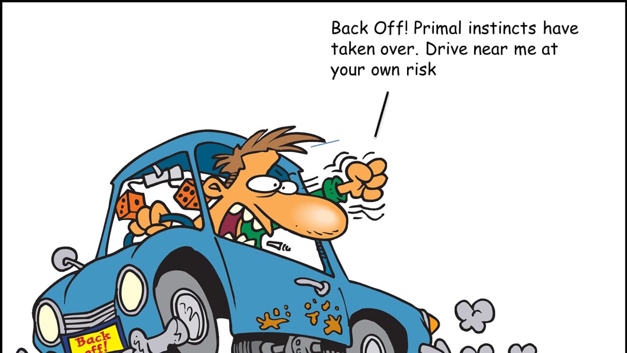 തലസ്ഥാനത്ത് ജനത്തെ വിറപ്പിച്ച് സിനിമാ സ്റ്റൈലില് കാറോട്ടം തലസ്ഥാനത്ത് ജനത്തെ വിറപ്പിച്ച് സിനിമാ സ്റ്റൈലില് കാറോട്ടം