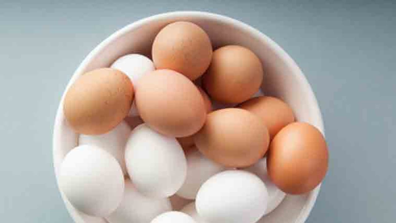 ಮೊಟ್ಟೆಯೊಳಗೊಂದು ಮೊಟ್ಟೆ ಅಚ್ಚರಿ..! ಮೊಟ್ಟೆಯೊಳಗೊಂದು ಮೊಟ್ಟೆ ಅಚ್ಚರಿ..!