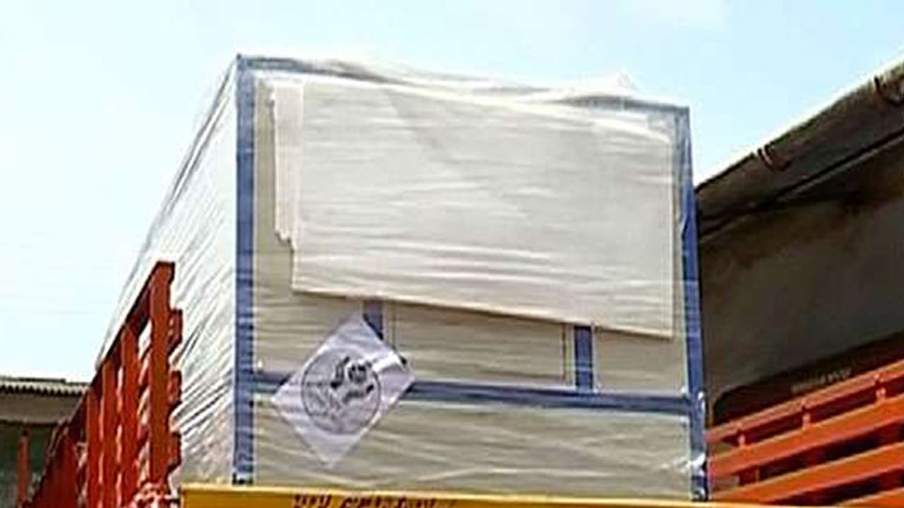 നോക്കുകൂലി നിരോധന ഉത്തരവ് സമഗ്രമല്ലെന്ന് വ്യവസായികള് നോക്കുകൂലി നിരോധന ഉത്തരവ് സമഗ്രമല്ലെന്ന് വ്യവസായികള്