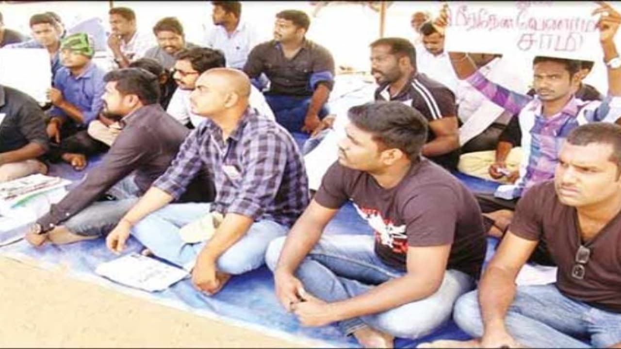 எரிவாயு எதிர்ப்பு போராட்டத்தில் இளைஞர்கள் கைது..முளையிலே கிள்ளி எறிய தமிழக அரசு திட்டம்… எரிவாயு எதிர்ப்பு போராட்டத்தில் இளைஞர்கள் கைது..முளையிலே கிள்ளி எறிய தமிழக அரசு திட்டம்…