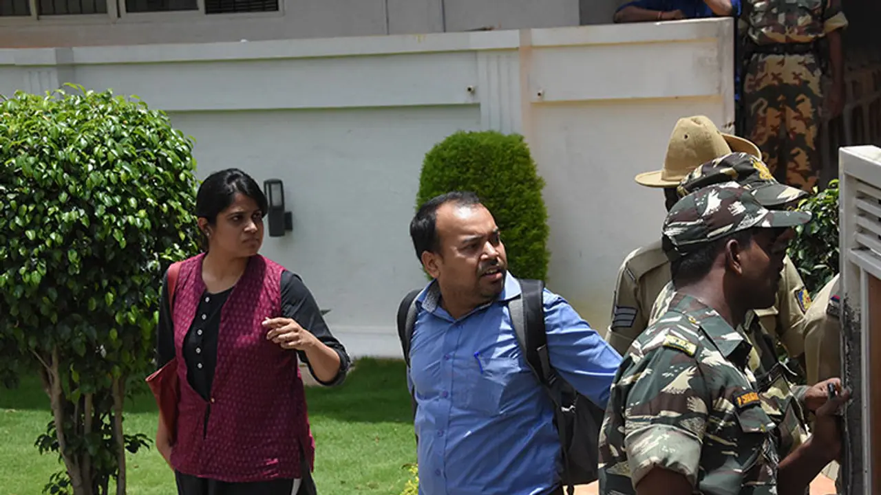 Marathon IT raid on DK Shivakumar yields Rs 11.43 crore Marathon IT raid on DK Shivakumar yields Rs 11.43 crore