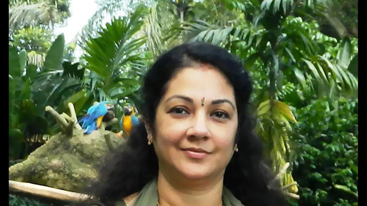 Shanthi Krishna separating from her second husband Shanthi Krishna separating from her second husband