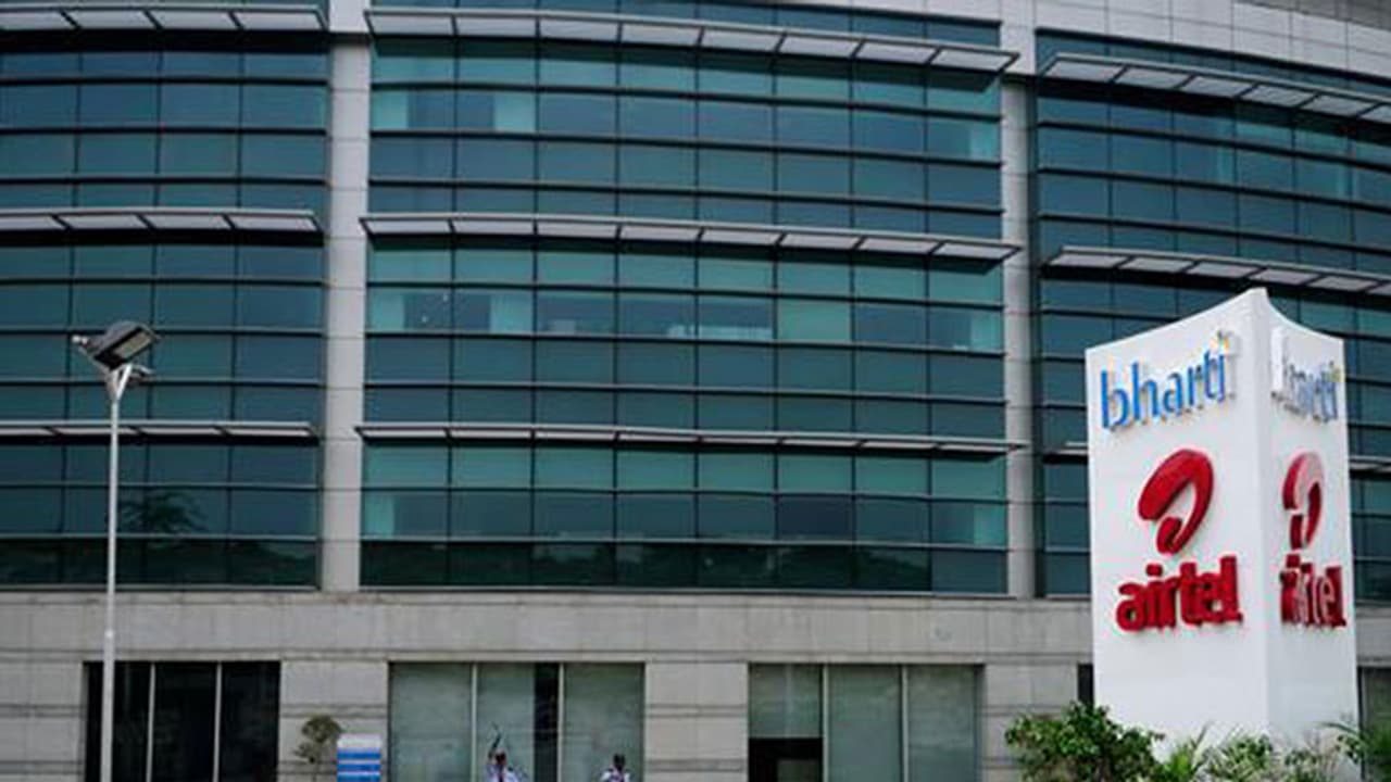 Reliance gains by 3.5%; stocks in positive zone Reliance gains by 3.5%; stocks in positive zone