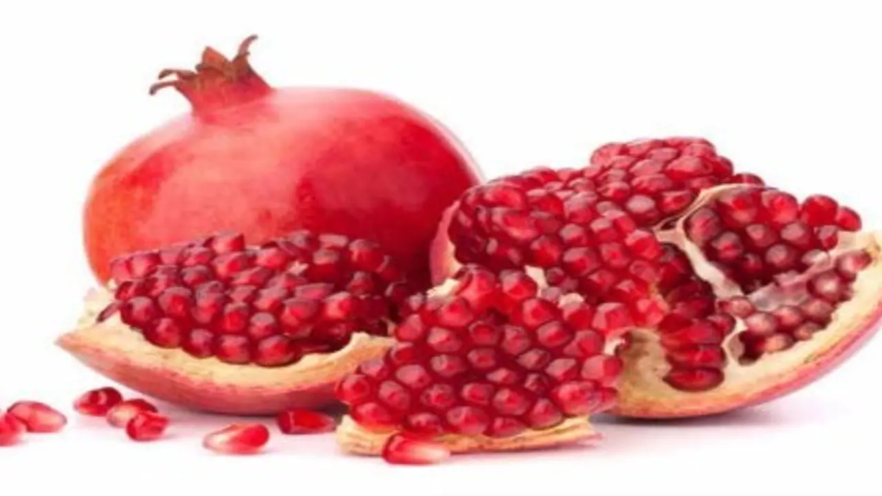 மாதுளம் பழத்தை இப்படிச் சாப்பிடுவதால் கிடைக்கும் நன்மைகள் … மாதுளம் பழத்தை இப்படிச் சாப்பிடுவதால் கிடைக்கும் நன்மைகள் …