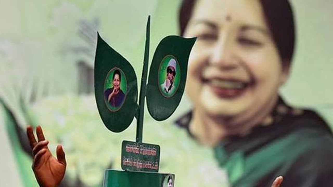 The 'will it, won't it' question of the AIADMK equation with the BJP The 'will it, won't it' question of the AIADMK equation with the BJP