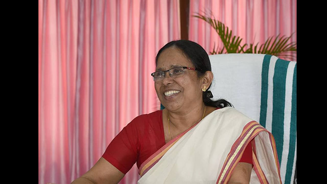 അപൂര്‍വ്വ രോഗത്തിന് മരുന്നില്ല, മരണം കാത്ത് കഴിയുന്ന രോഗികളെ കുറിച്ച് ഫേസ്ബുക്ക് കുറിപ്പ്; മണിക്കൂറുകള്‍ക്കകം ഇടപെട്ട് ആരോഗ്യമന്ത്രി