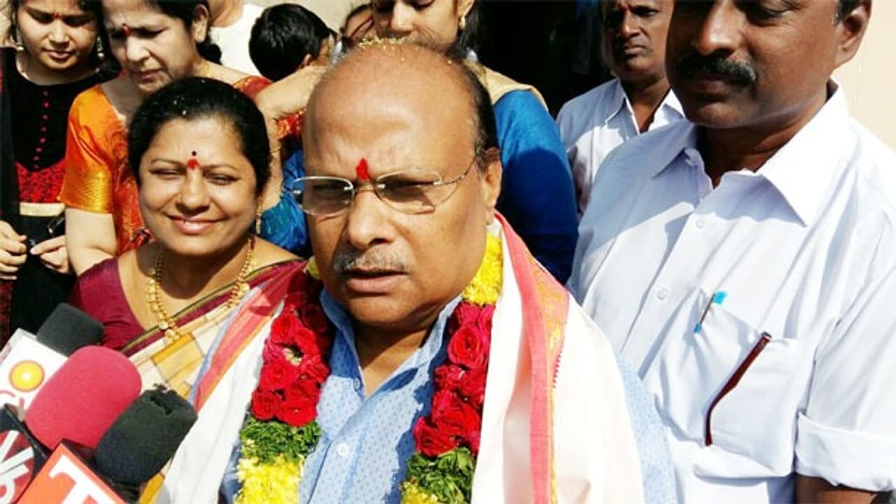 ఏపీలో ఐదు ఎమ్మెల్సీ స్థానాలు ఏకగ్రీవం ఏపీలో ఐదు ఎమ్మెల్సీ స్థానాలు ఏకగ్రీవం