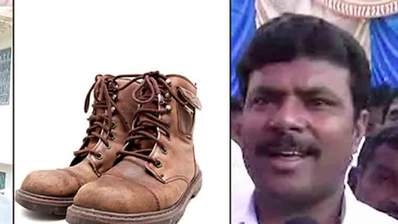 MLA Kothur Manjunath 'shoes' away fake caste certificate complainant MLA Kothur Manjunath 'shoes' away fake caste certificate complainant
