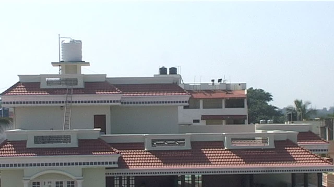 ಪಕ್ಕದ್ಮನೆಯವ ಕಾಪ್ಟರ್ನಿಂದ ಪುಷ್ಪಾರ್ಚನೆ ಮಾಡಿದ, ನನಗೂ ಹೆಲಿಕಾಪ್ಟರ್'ನಿಂದ ಹೂಮಳೆಗೆ ಅಸ್ತು ಎನ್ನಿ! ಪಕ್ಕದ್ಮನೆಯವ ಕಾಪ್ಟರ್ನಿಂದ ಪುಷ್ಪಾರ್ಚನೆ ಮಾಡಿದ, ನನಗೂ ಹೆಲಿಕಾಪ್ಟರ್'ನಿಂದ ಹೂಮಳೆಗೆ ಅಸ್ತು ಎನ್ನಿ!